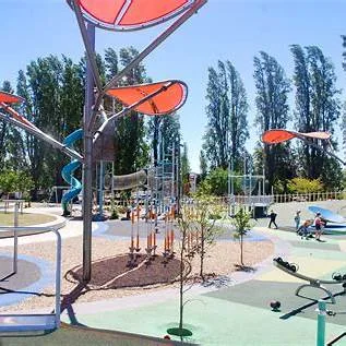 Epic play structures – Highlights include a 10 m climbing tower, giant spiral and wide stainless slides